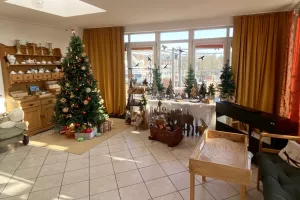 Weihnachsdekoration im Seniorenhaus Waldfriede