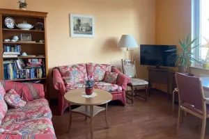 Einer der Aufenthaltsräume im Seniorenhauses Waldfriede